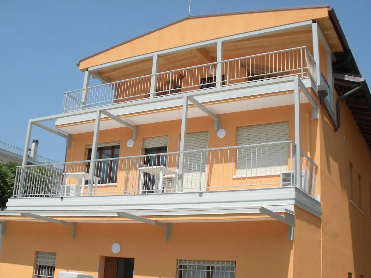 Lägenhet Villa Giglio Lido di Jesolo